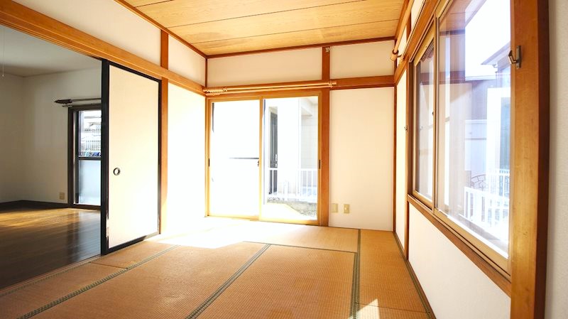 LDKの隣は和室！