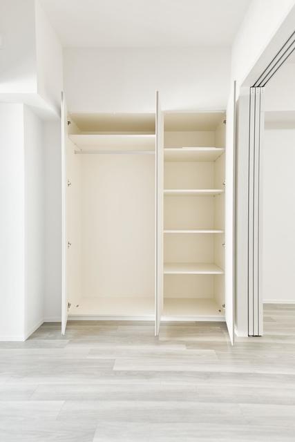 区切りもついてるから、収納も楽ですよね！
※写真は同タイプ住戸です。