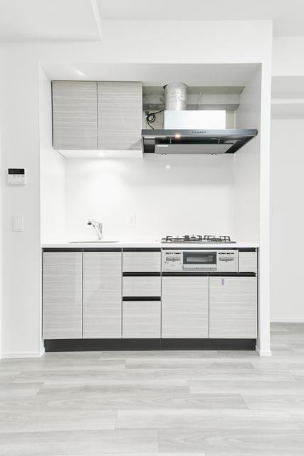スタイリッシュなキッチン。
※写真は同タイプ住戸です。