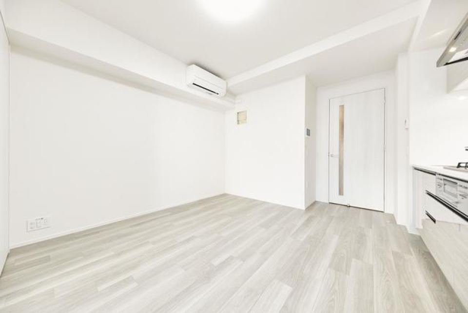 お気づきになりました？
実はエアコンもあるのよ！白すぎて気付けないでしょ？
※写真は同タイプ住戸です。