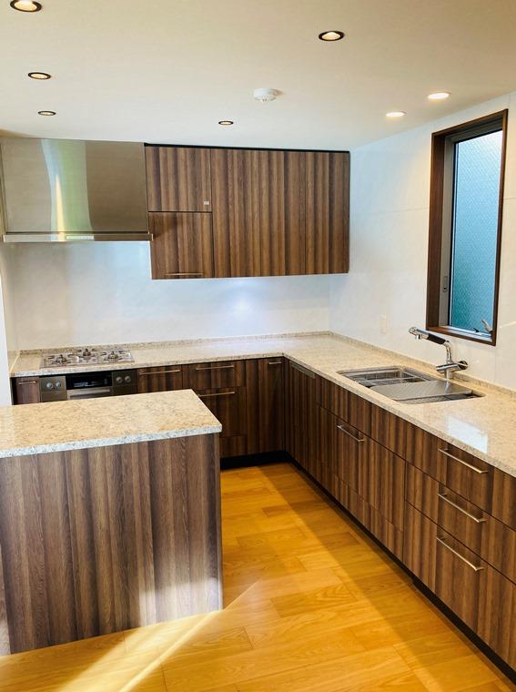 キッチンがL字でゆとりがある！