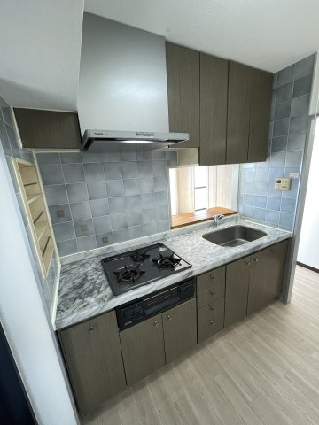 天板が石柄でオシャレ※同タイプ別部屋写真