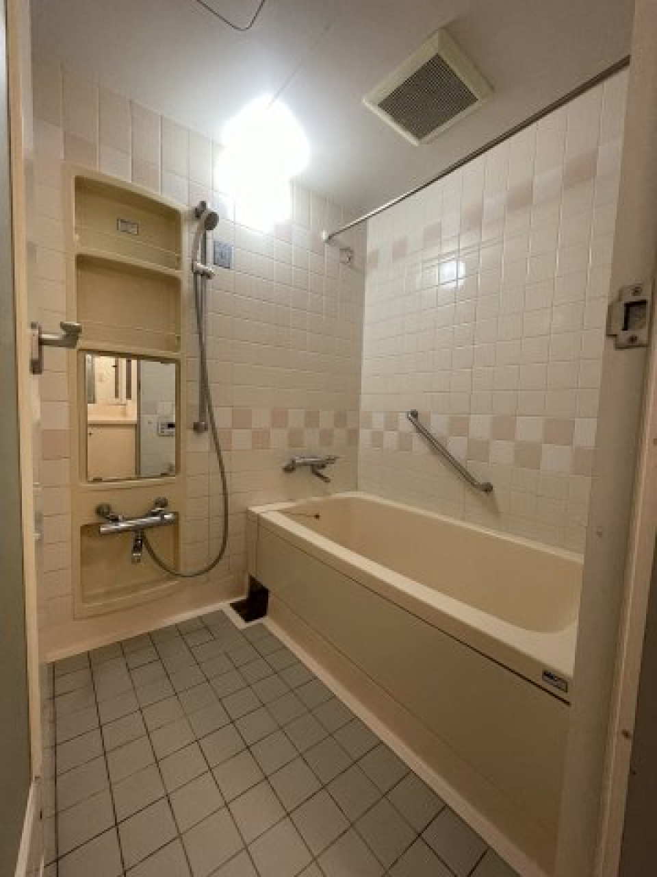 タイル張りがかわいい※同タイプ別部屋写真