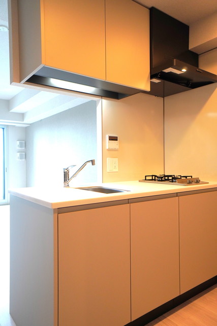 作業台の広いキッチンです！
※写真は同タイプ住戸です。