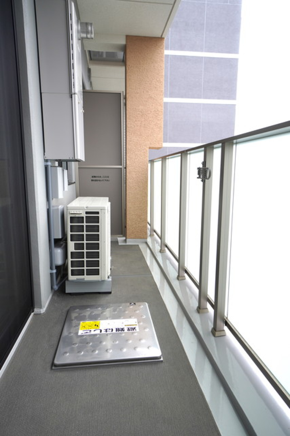 バルコニーの様子。※写真は同タイプ住戸です。