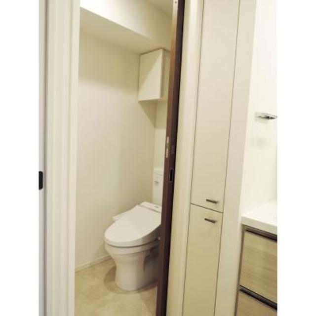 清潔感のあるトイレです。※写真は同タイプ住戸です。