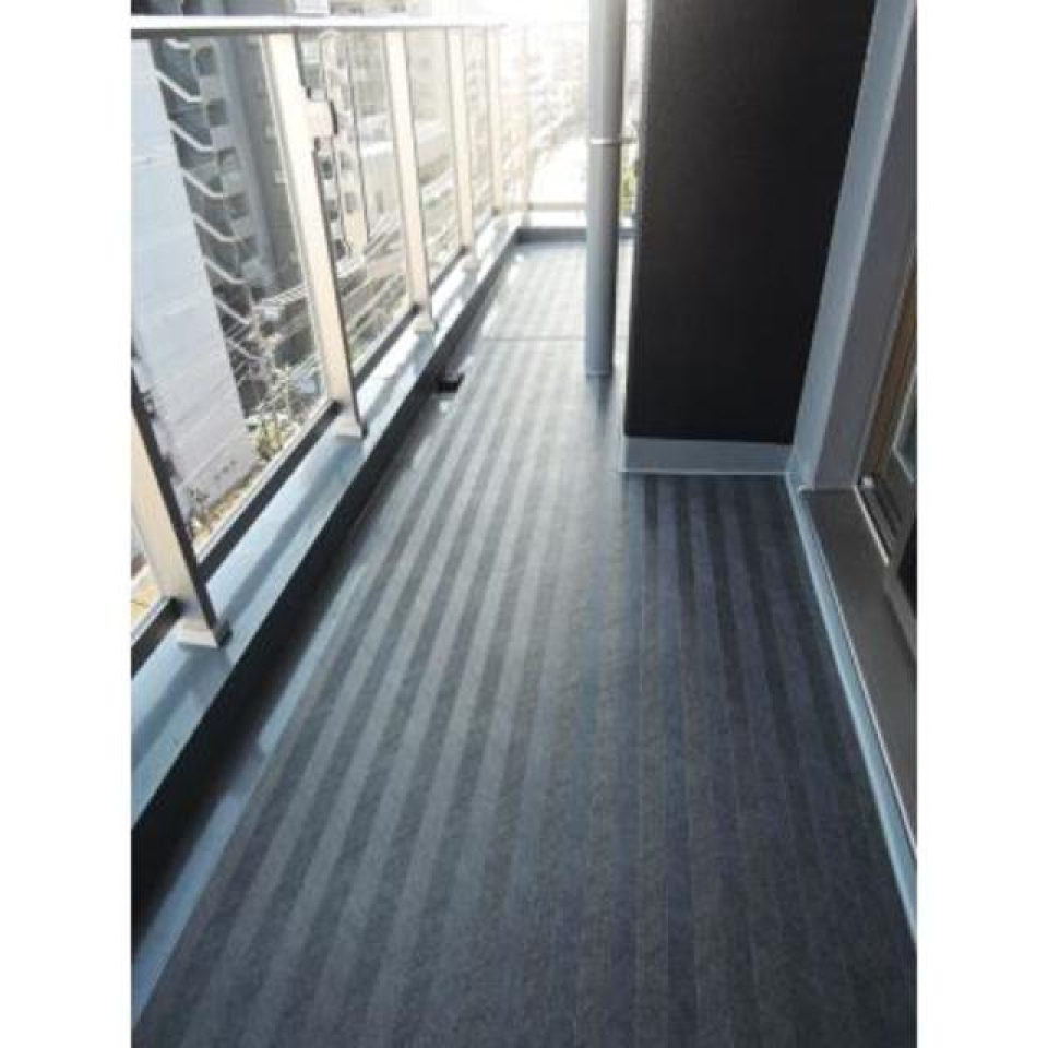 バルコニーの様子。※写真は同タイプ住戸です。