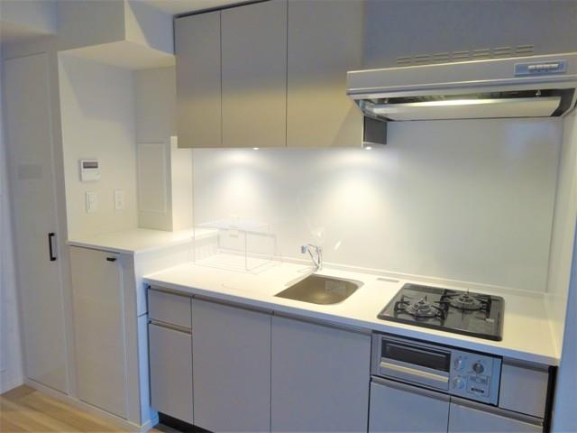 ワークトップにも光が照らされます。※写真は同タイプ住戸です。