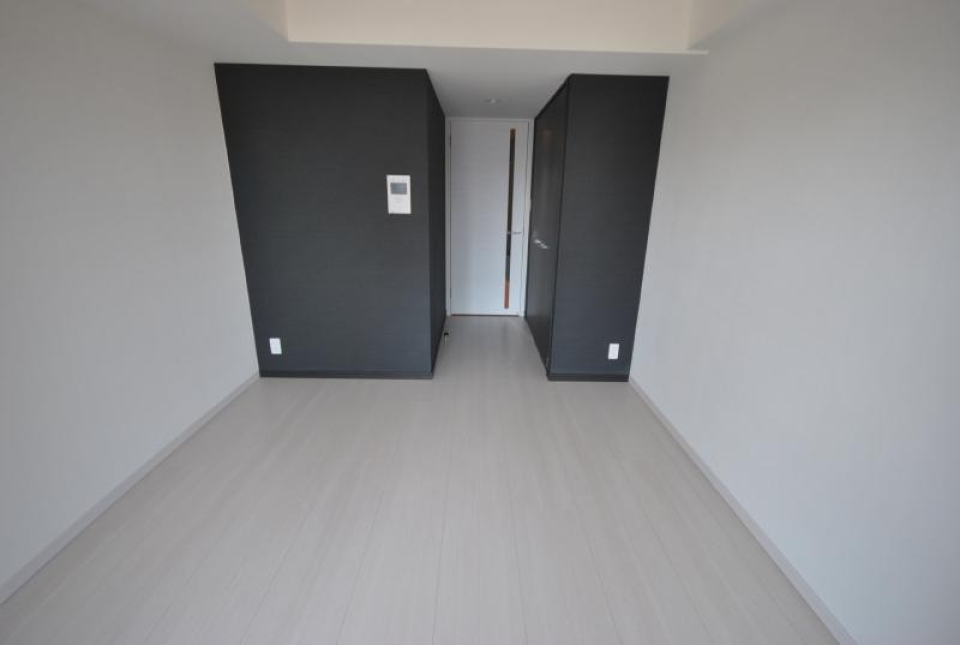 インテリアを考えるのがワクワクするお部屋ですね！