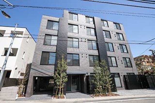 大江戸線[牛込柳町]駅まで徒歩5分の立地です