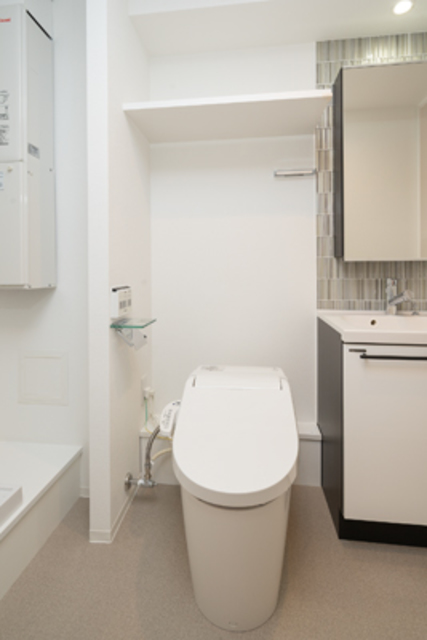 タンクレスでお手入れ簡単に
※写真は同タイプ住戸です。