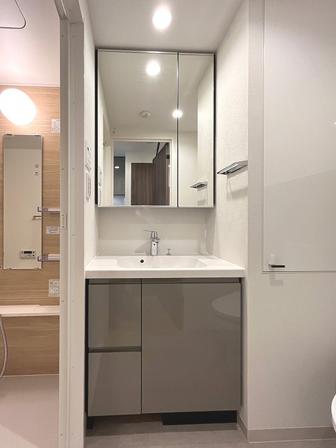 嬉しい独立洗面台。
※写真は同タイプ住戸です。