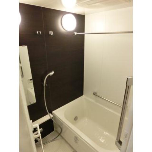 浴室の様子。※写真は同タイプ住戸です。