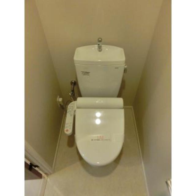 トイレの様子。※写真は同タイプ住戸です。
