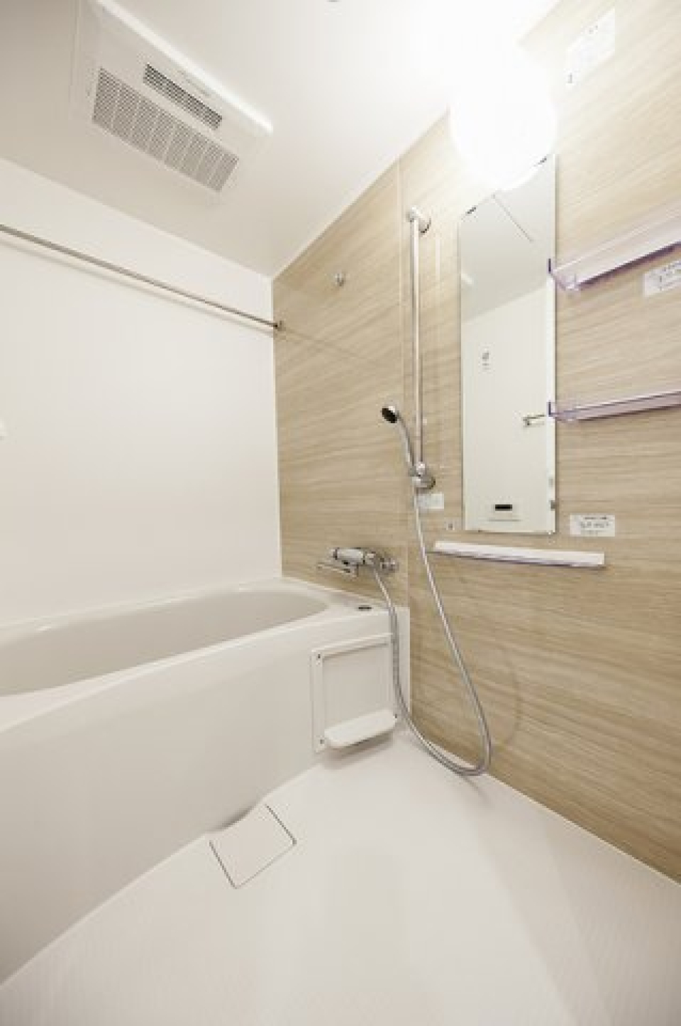 浴室の様子。※写真は同タイプ住戸です。