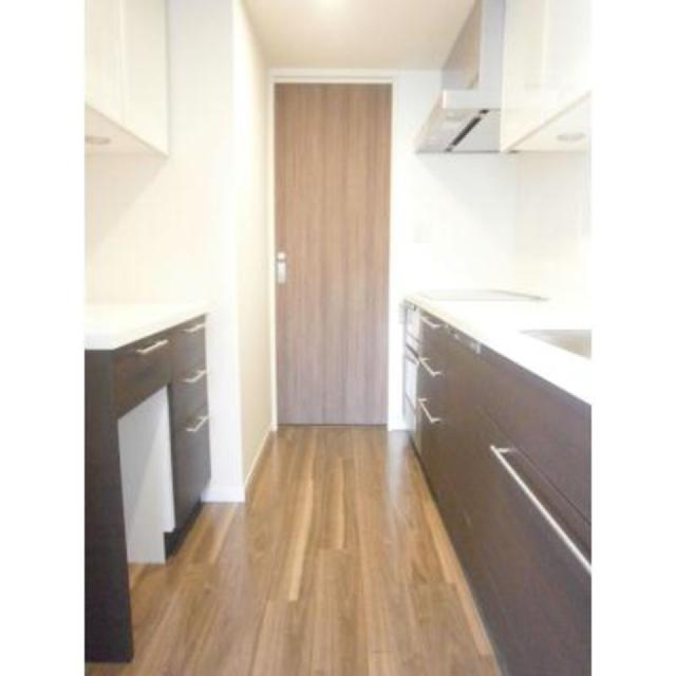 キッチンに収納もあります※写真は同タイプ住戸です。