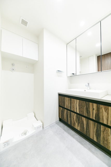 洗面所
※写真は同タイプ住戸です。