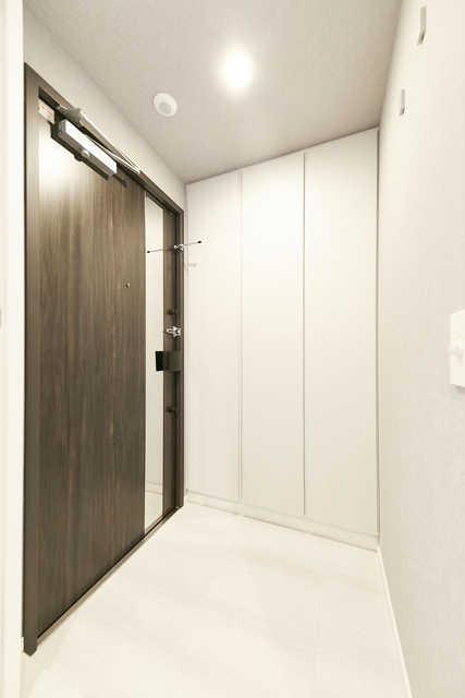 玄関
※写真は同タイプ住戸です。