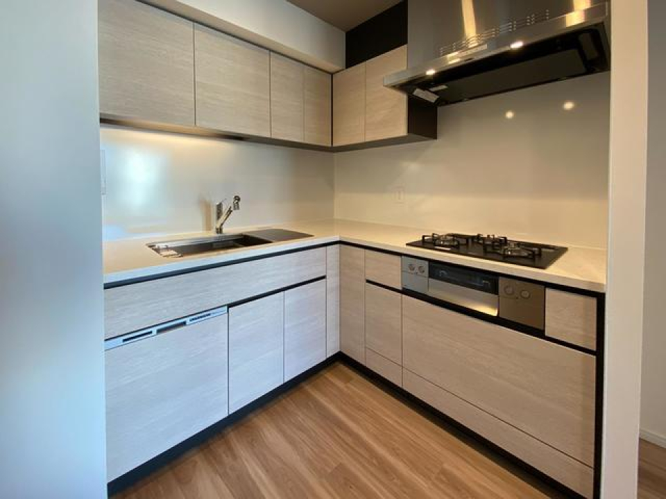 L字型キッチン※写真は同タイプ住戸です。