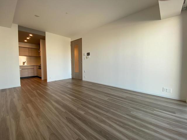 LDKはナチュラルで落ち着く空間※写真は同タイプ住戸です。