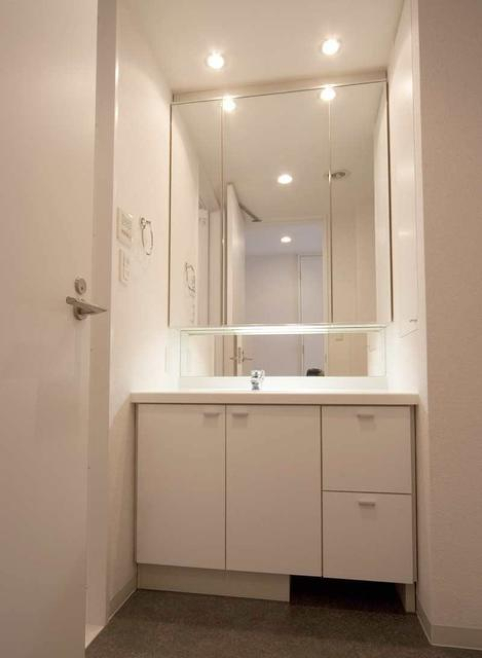 洗面台※写真は同タイプ住戸です。