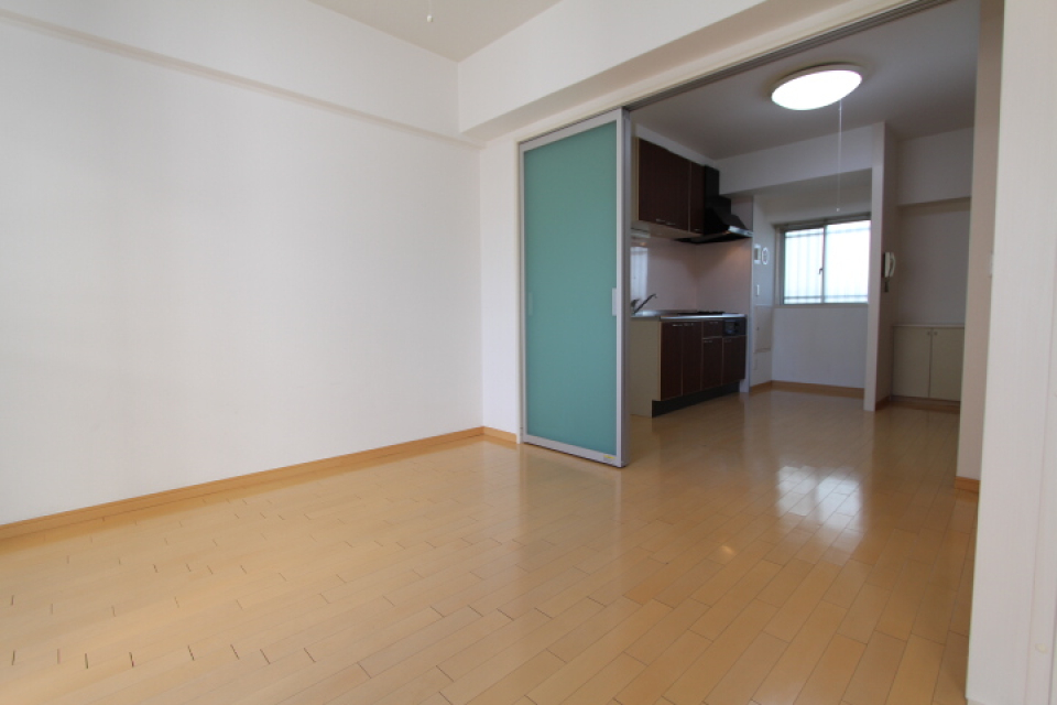 キッチンと分かれています※参考写真