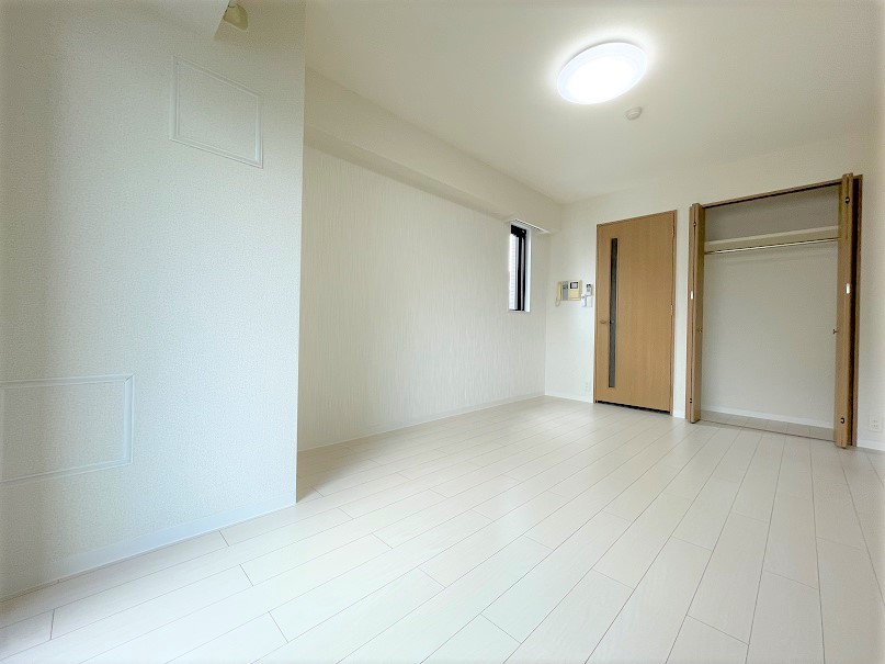 ９．０帖の洋室が広がります。