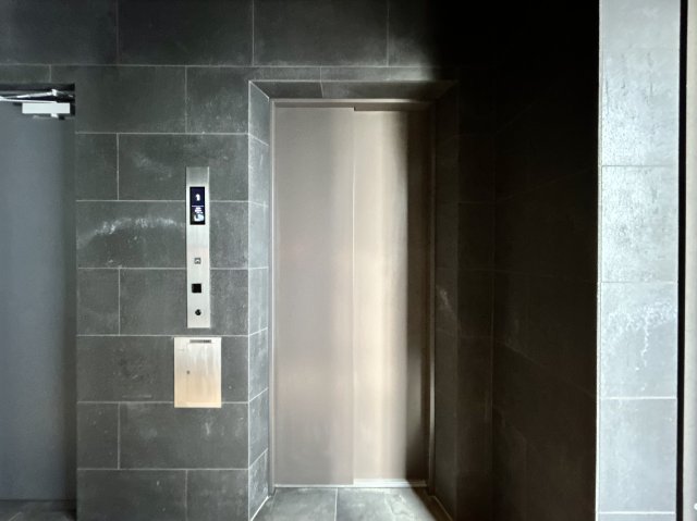 エレベーター付き