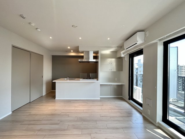 おしゃれな洋室

Log戸越※別号室同タイプ