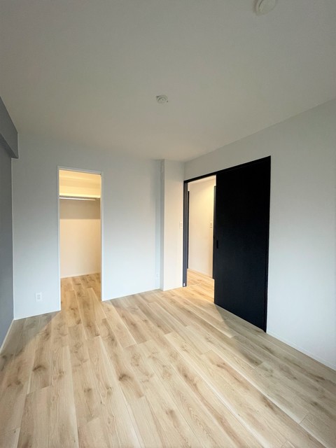 寝室

※802号室の写真