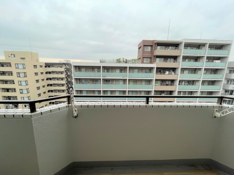 ベランダもあるのはうれしい

※802号室の写真