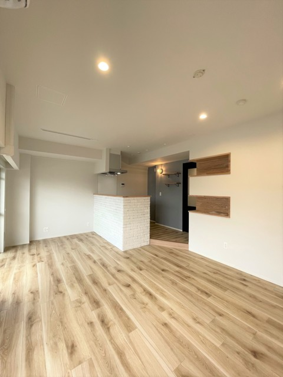 13.8帖の部屋

※802号室の写真