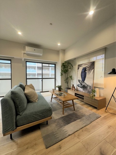 角部屋で自然光が入ってきますね