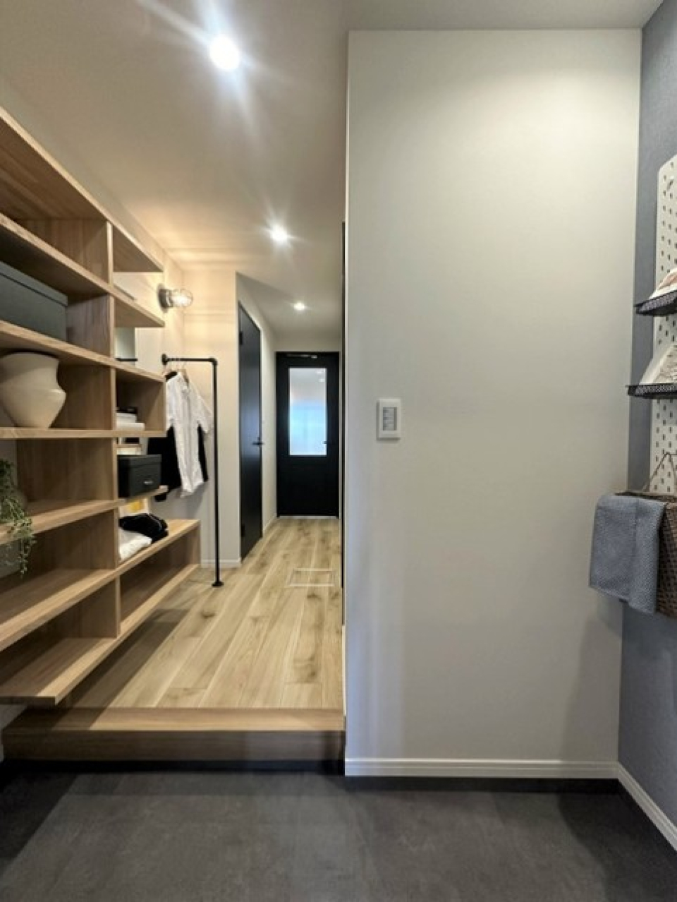 玄関も機能性とおしゃれさを兼ね備えています