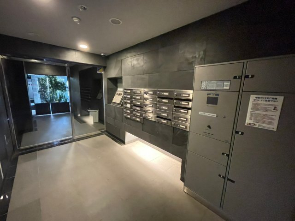 宅配ボックスあります