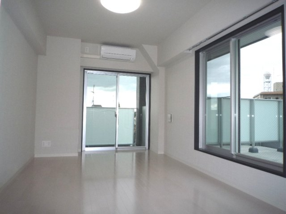 窓が二面採光なのがうれしい