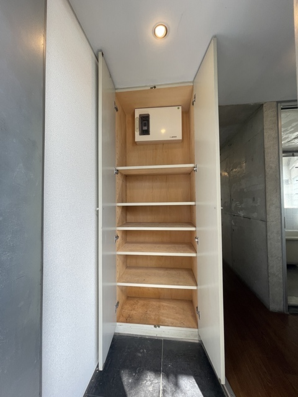 シューズボックスあります