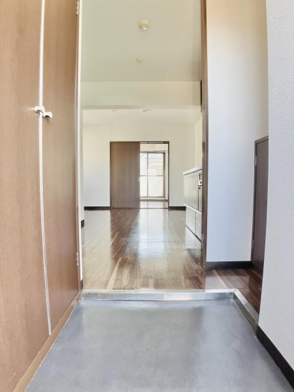 玄関から見た景色