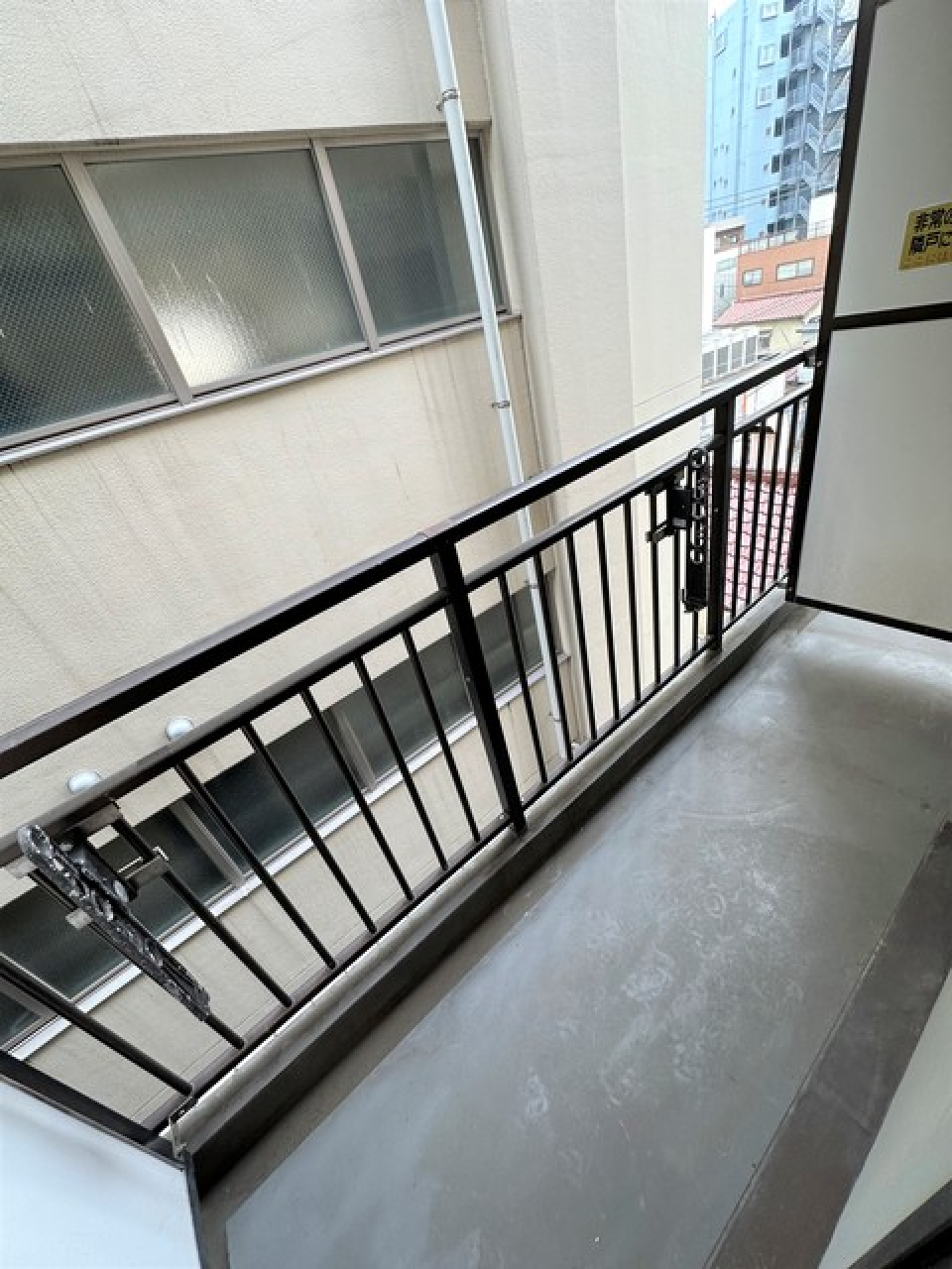 ベランダはこんな感じです。