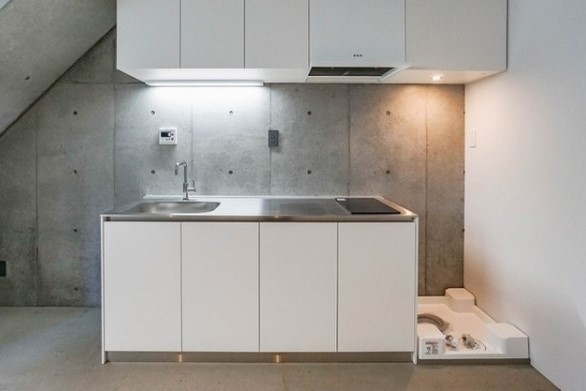 空間に溶け込むシンプルなキッチン