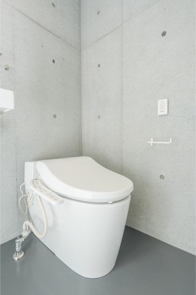 タンクレストイレは扱いやすいですね