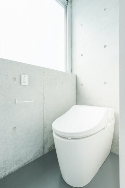 タンクレストイレは扱いやすいですね