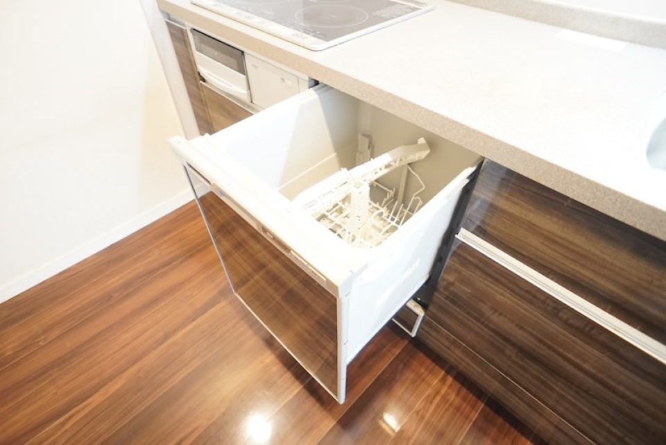 なんと！！！食洗機がついています！！！