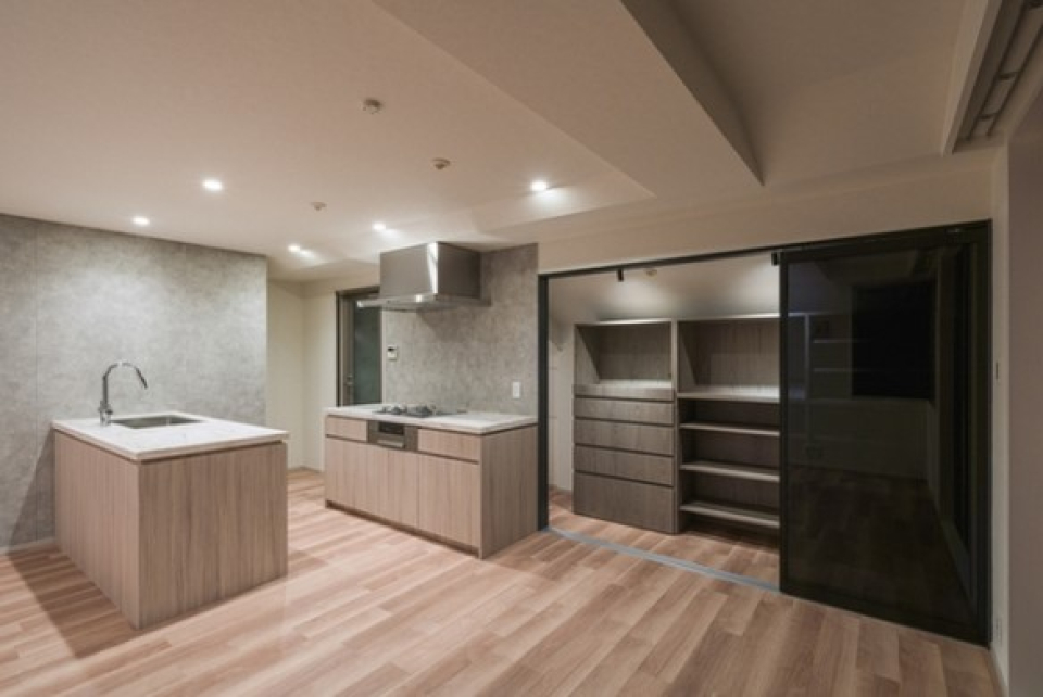 LDKは17.6帖。吹き抜けも相まってかなり広さを感じます。