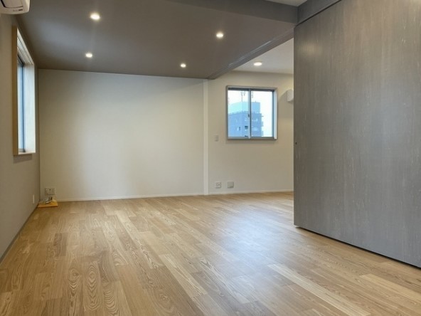 LDKは14.2帖あります