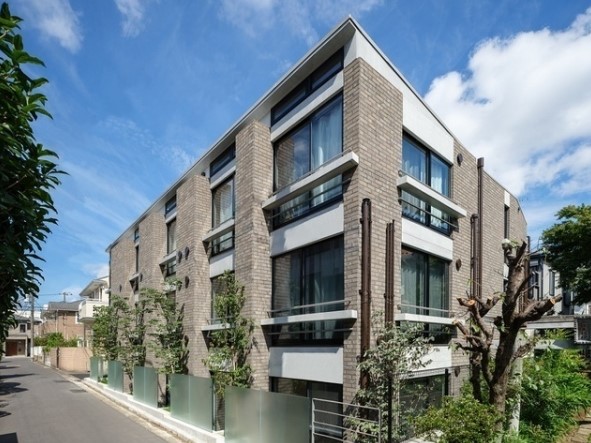 街並みを彩る素敵なマンション