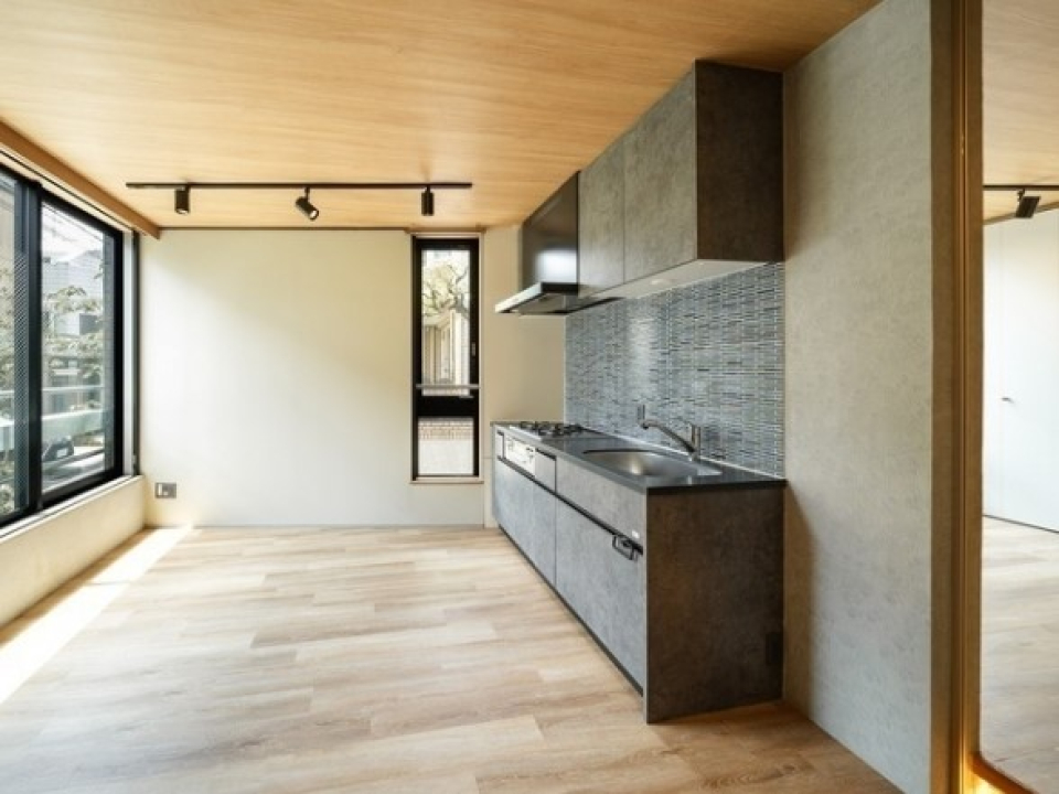 和の美しさを感じる配色になっています