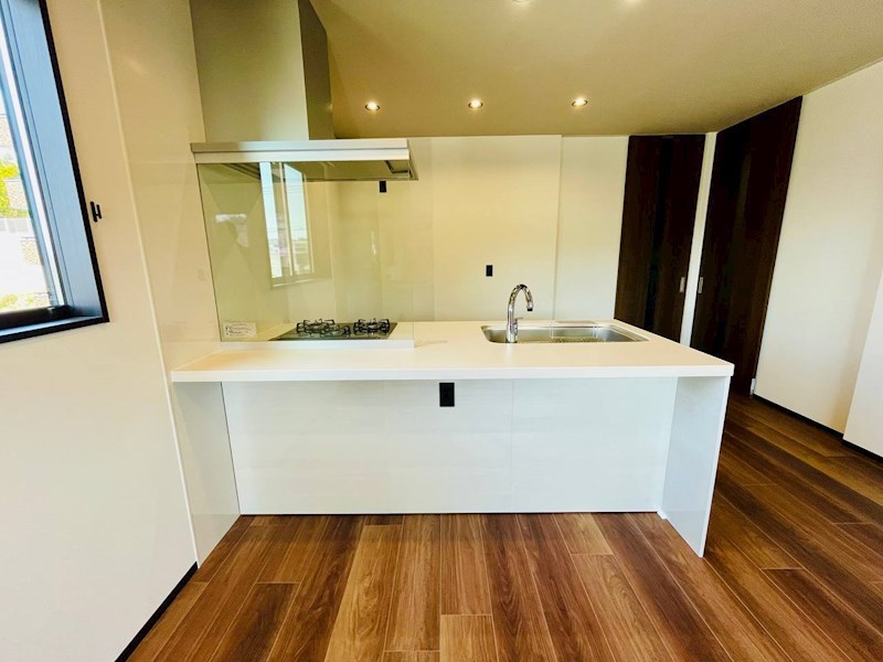 キッチンは人気の対面式。