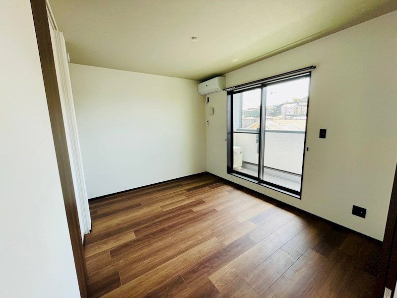 自然光バッチリ入ってきます。