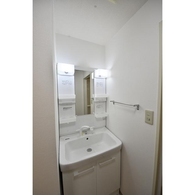 嬉しい独立洗面台。